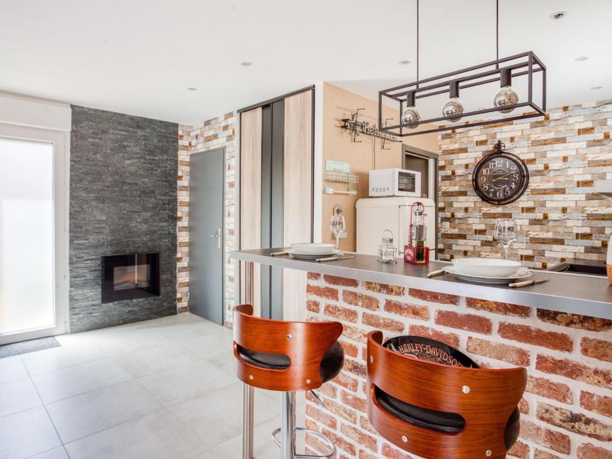 Cosy Apartment In Eperlecques With Fireplace Buitenkant foto